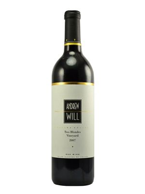 Vino Tinto Two Blondes Vineyard 07
